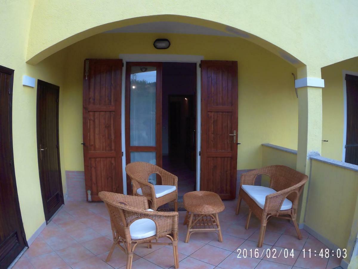 Nonna Defenza Apartment Teulada Bagian luar foto